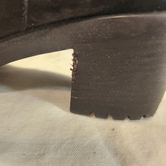 Emanuele Castro Women’s Made In Italy Suede Leather Chelsea Booties Black Size 9 - Picture 5 of 10